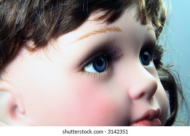 doll eye