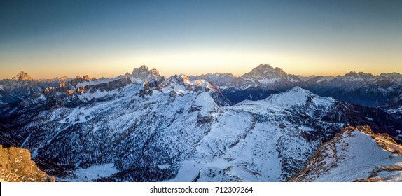 800 Dolomiti skyline Images, Stock Photos & Vectors | Shutterstock