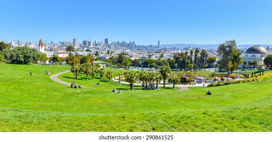 Dolores Park, Downtown San Francisco In Background - California