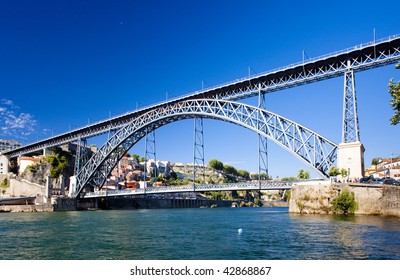 Dom Luis I Bridge, Porto, Douro Province, Portugal