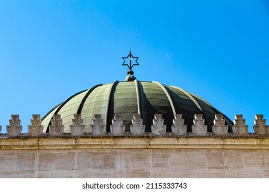 Dome Of The Dohány Street Synagogue In Budapest, Hungary