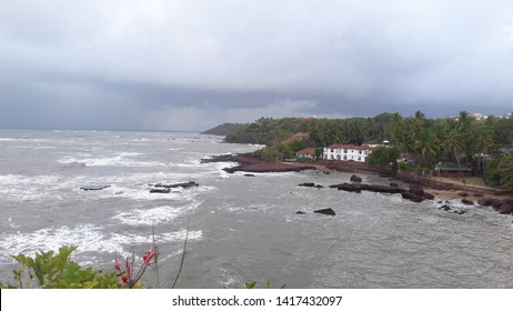 Dona Paula Is The Home To Some Of The Top Industrialists And Policy Makers Of The State. It Is Also The Most Expensive Residential Location In Goa. The Raj Bhavan Of Goa Is Located Near The La Marvel.