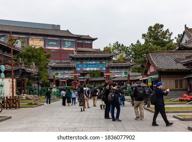 Dongyang, China - October 17, 2020: Street View At Riverside Scene At The Pure Moon Festival, One Of Hengdian World Studios In Dongyang, Jinhua, Zhejiang. Recreation Of Famous Song Dynasty Painting.