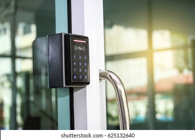 Door Access Control Keypad With Keycard Reader