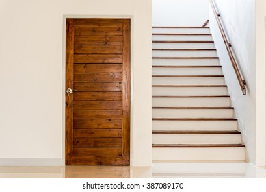 Single Door Images Stock Photos Vectors Shutterstock