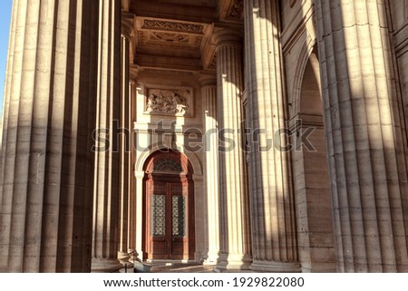Door and Doric Columns . Greek ancient architecture