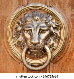 Door knocker, handle -  lion head