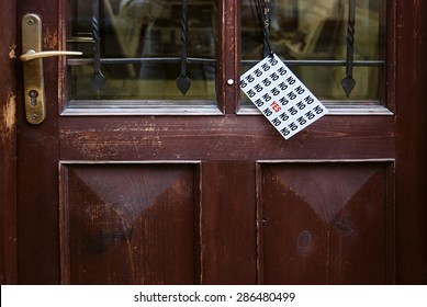 door, message, attention
