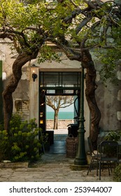 Door On The Sea, Re Island, France