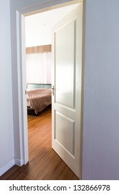 46+ Bedroom Door Drifts Open
 Gif