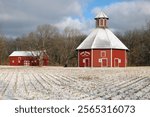 Door Prairie Round Barn (1882), La Porte, Indiana, USA