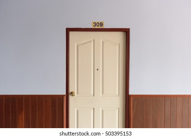 Apartment door Images, Stock Photos & Vectors | Shutterstock