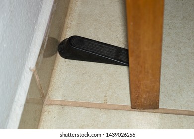 Door Wedge - Wall Protector To Prevent The Door Handle From Ruining The Wall