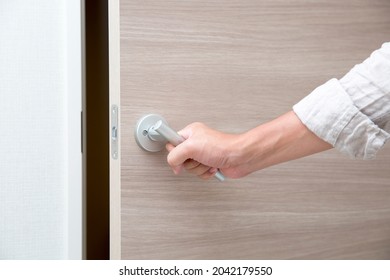 Doorknob, Grip, Man Holding A Clean Doorknob