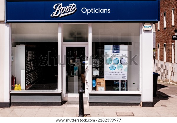 boots stratford opticians