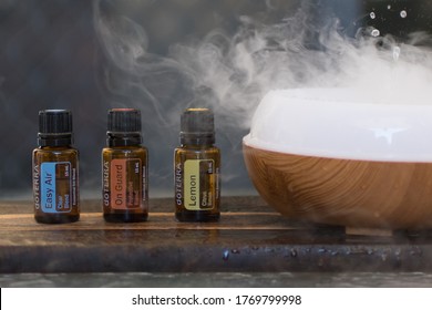 doterra essential oil diffuser steam with easy air on guard and lemon oils