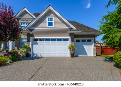 474 Double wide driveway Images, Stock Photos & Vectors | Shutterstock