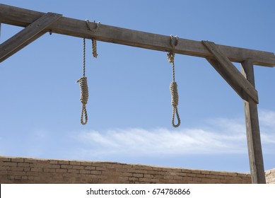 Double Nooses in Gallows in a Courtyard - path included
