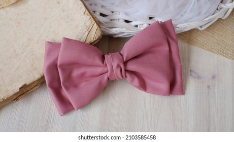 913 Double bow knot Images, Stock Photos & Vectors | Shutterstock