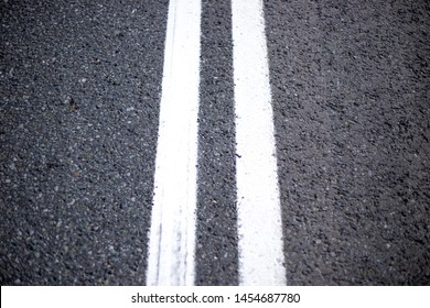 277,114 Solid white lines Images, Stock Photos & Vectors | Shutterstock