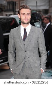 Douglas Booth Attends The UK Premiere Of 'Noah' At Odeon Leicester Square On March 31, 2014 In London, England.



