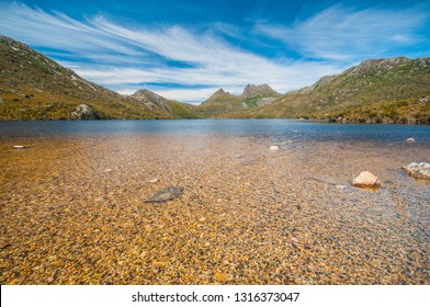 Dove Lake Is A Corrie Lake Near Cradle Mountain In The Central Highlands Region Of Tasmania, Australia