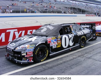 DOVER, DE - MAY 30:Casey Mears Car At Qualifing At The Monster Mile Nascar Race  In Dover, DE On May 30, 2009.