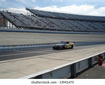 Dover,Delaware September 21,2007: Casey Mears Qualifing For The Nascar Nextel Cup At Dover International Speedway