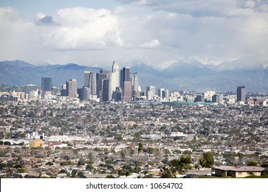 2,418 Los angeles skyline mountains Images, Stock Photos & Vectors ...