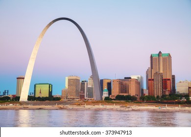 Downtown St Louis, MO With The Old Courthouse And The Gateway Arch At Sunrise