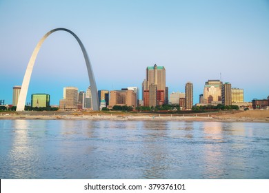 Downtown St Louis, MO With The Old Courthouse And The Gateway Arch At Sunrise