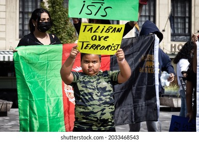 Downtown Vancouver, British Columbia, Canada - August 28, 2021: Crowd Of People Protesting Against The Taliban To Free Afghanistan At The Art Gallery.