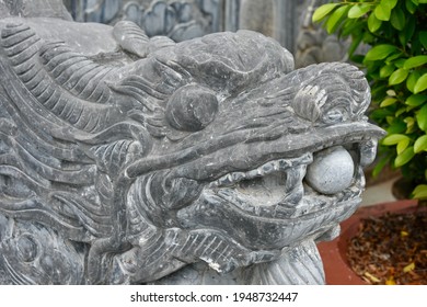 Dragon Railing Sculpture, Profile Closeup, Con Dao Temple