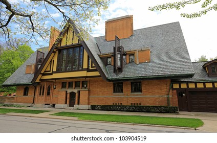 Dramatic Architecture On This Frank Lloyd Wright Designed House In Oak Park, Illinois, USA