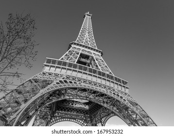 13,162 Tour eiffel noir et blanc Images, Stock Photos & Vectors ...