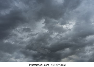 dramatic cloudy sky background,blurred background