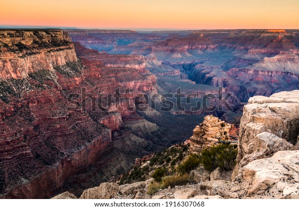dramatic landscape photo of the Grand Canyon\
National Park in\
Arizona,USA