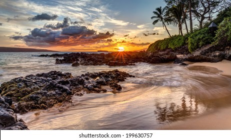 Dramatic Maui Sunset