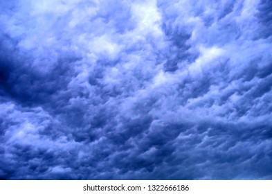 Dramatic Sky With Asperatus Clouds. Natural Expressionism.