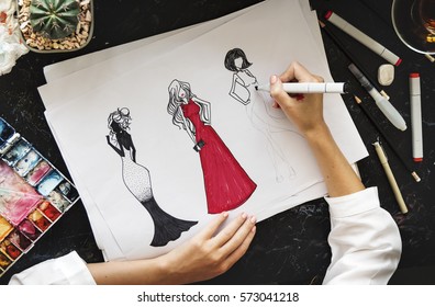 176,106 Painting table Images, Stock Photos & Vectors | Shutterstock