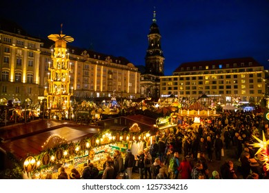 Dresden Germany 9122018 People Visit Christmas Stock Photo 1257334216 ...