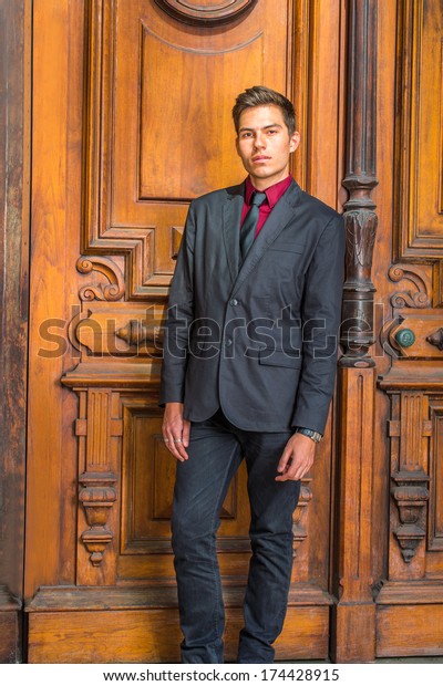 Dressing Red Undershirt Black Blazer 
