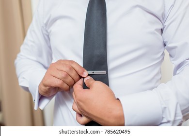 Dressing For A Tie Clip