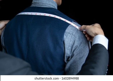 396 Shoulder width Images, Stock Photos & Vectors | Shutterstock