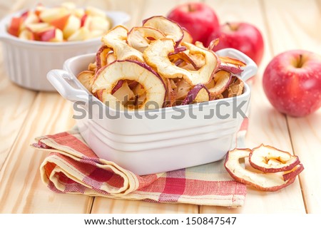 Dried apples