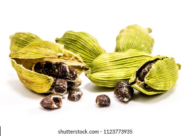 cardamom seeds images stock photos vectors shutterstock https www shutterstock com image photo dried cardamom seeds isolated on white 1123773935