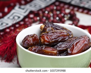 32 Buah tamar Images, Stock Photos & Vectors | Shutterstock