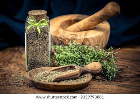 dried and fresh Thymus vulgaris delicious kitchen herbs Foto stock © 
