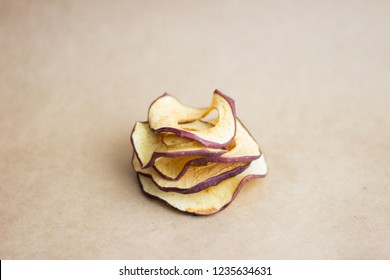 Dried fruits apple. 不寻常的苹果