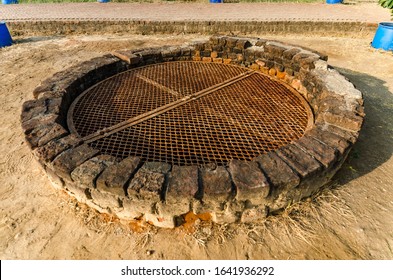 Dried Up Well At Lothal, Indus Valley Civilisation, 2500BC